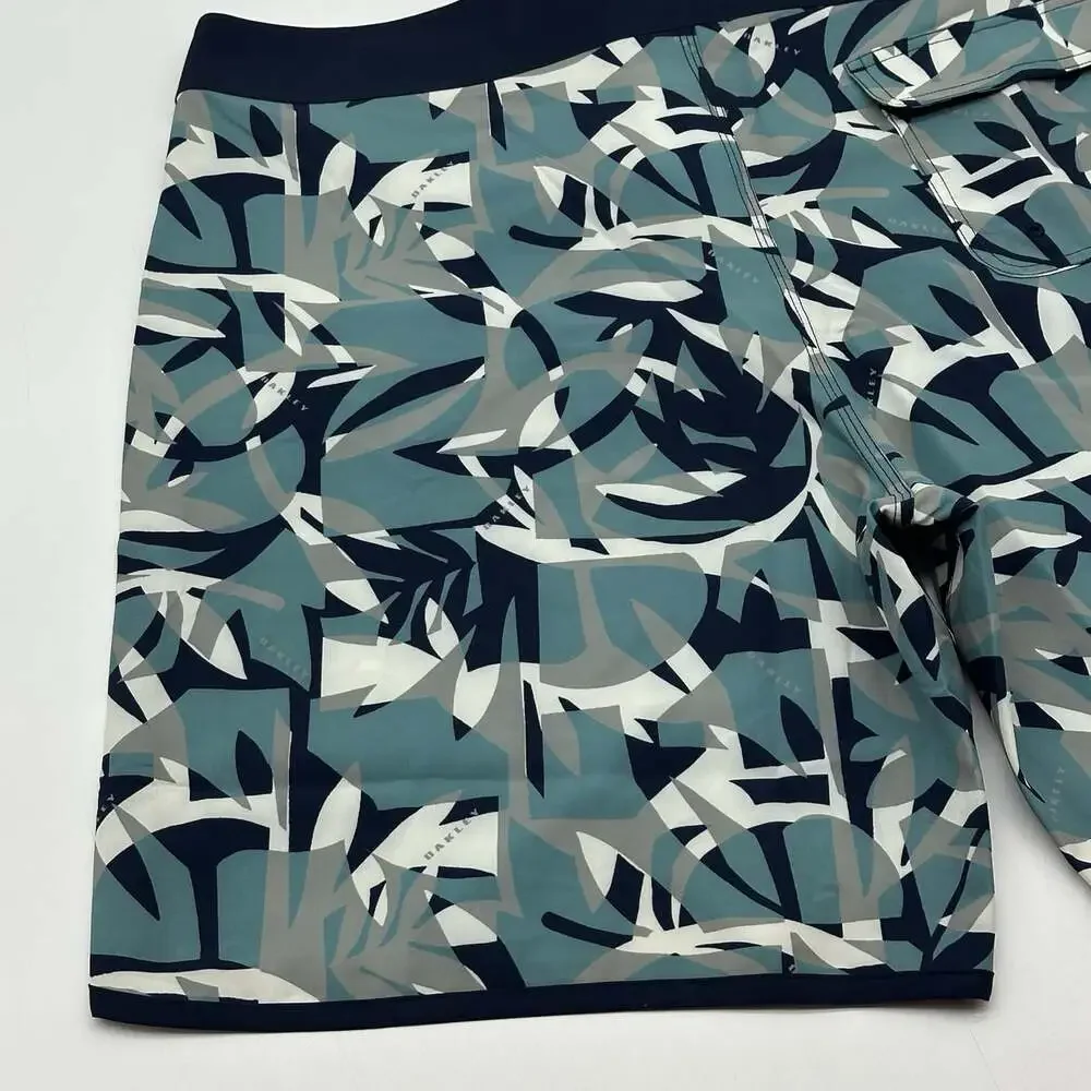Oakley Session RC Size 34 Colar Reef Hydrolix Performance Fit Board Shorts NWT